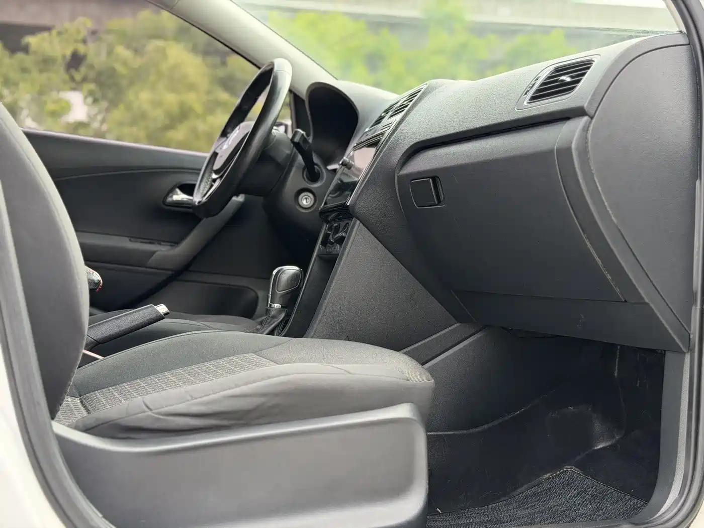 Volkswagen Polo 2018 1.5L Auto Comfort фото 6