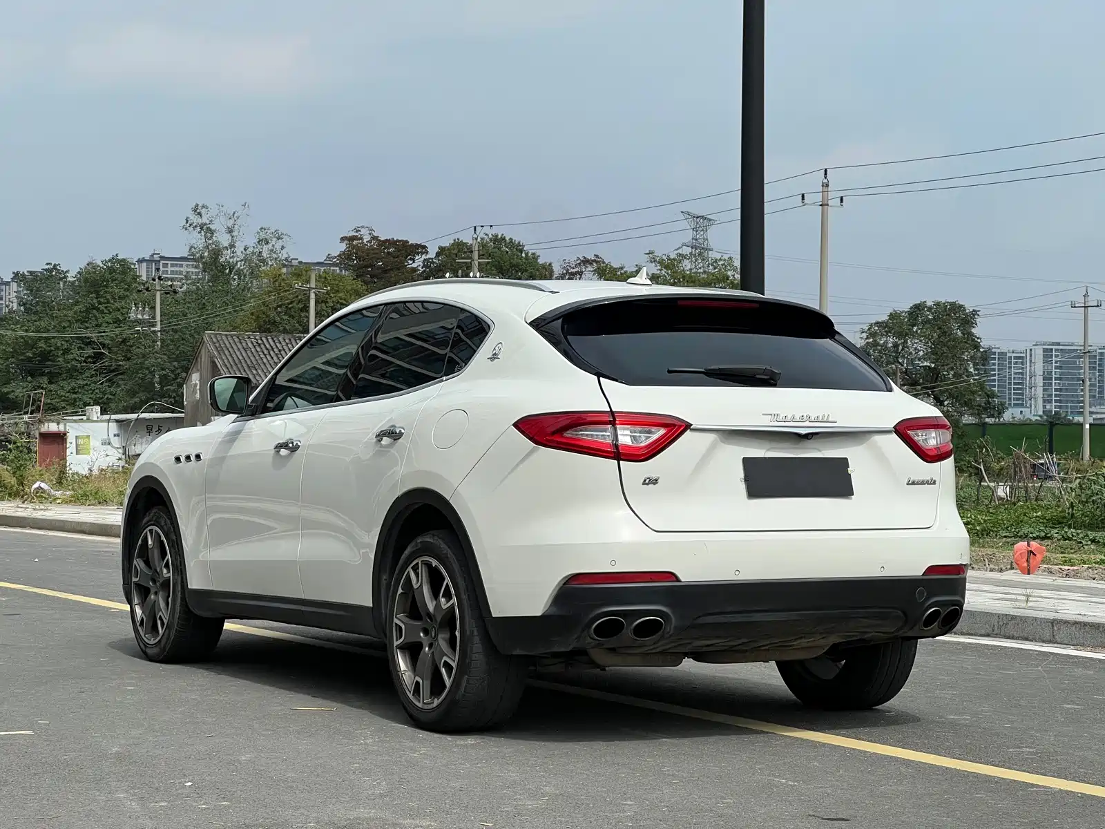 Фото 7 - Maserati Levante