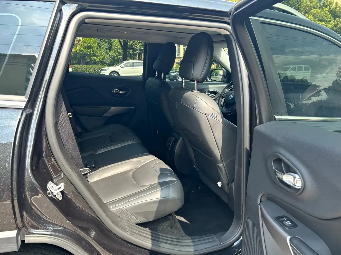 Jeep Cherokee 2021 2020 2.0T 2WD Leading Edition