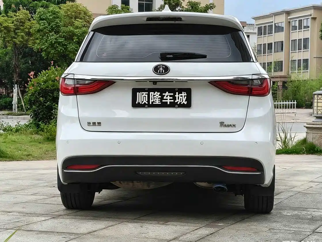 BYD Song MAX 2017 1.5T Auto Smart Connect Premium 7-seater фото 8