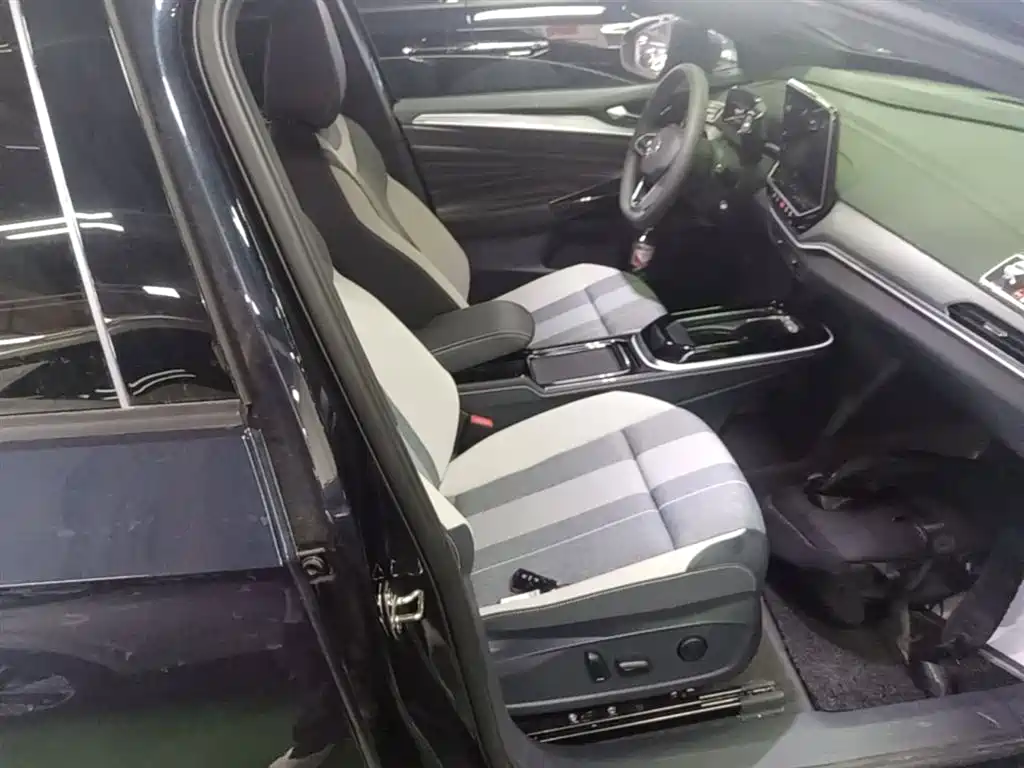 Volkswagen ID.4 CROZZ 2022 Standard Range PURE Edition фото 25