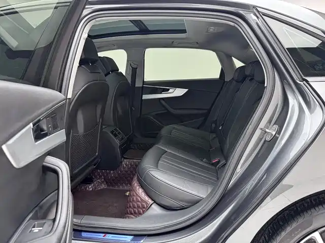 Audi A4L 2022 40 TFSI Luxury Dynamic фото 15