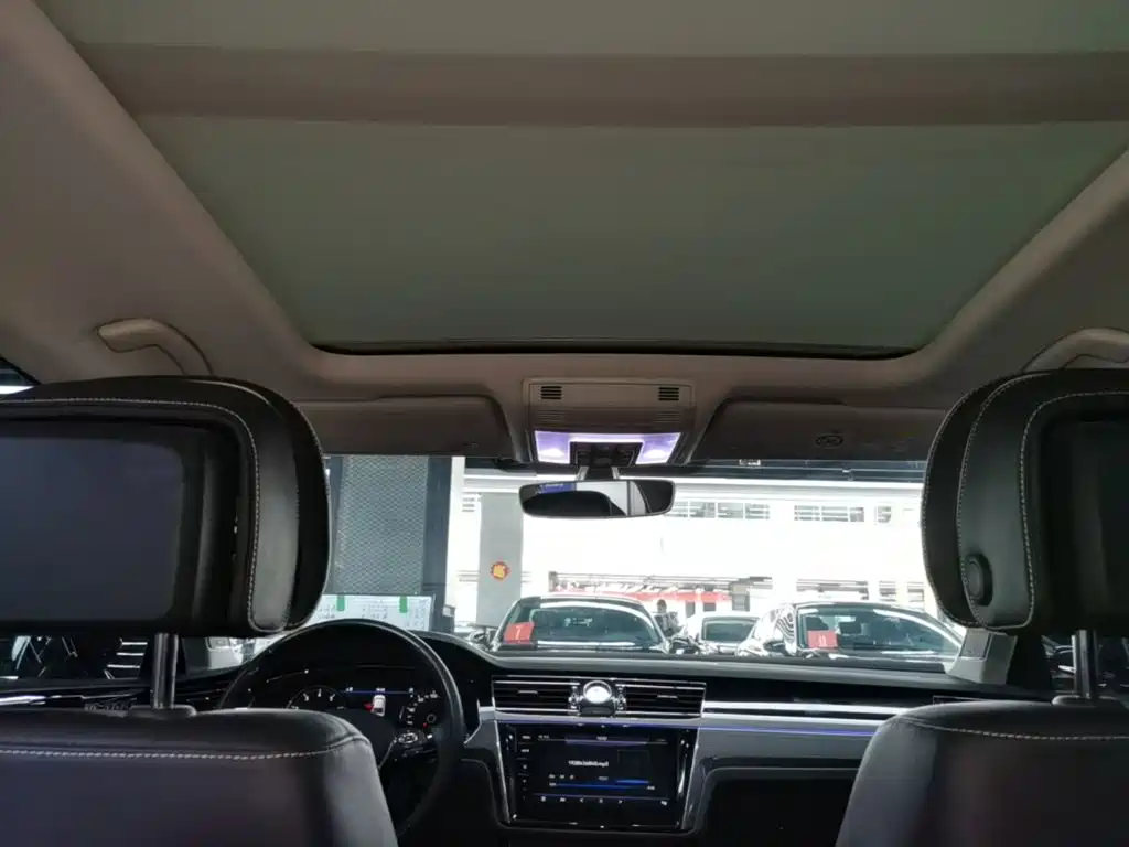 Photo 18 - Volkswagen Phideon