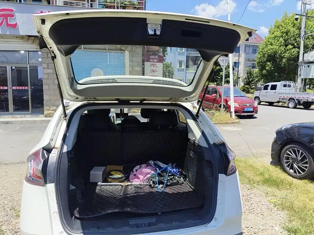 Luxgen U6 SUV 2016 2017 1.8T Charm Upgrade