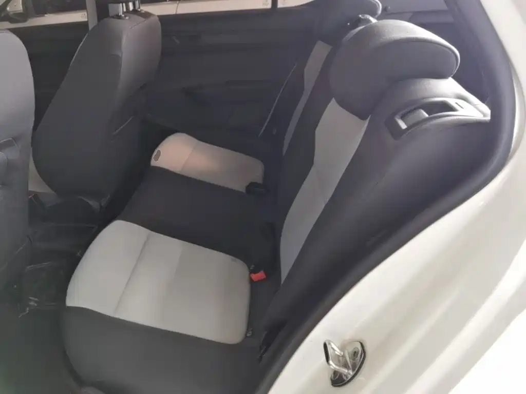 Škoda Fabia 2018 2017 1.4L Auto Car Enjoy Edition