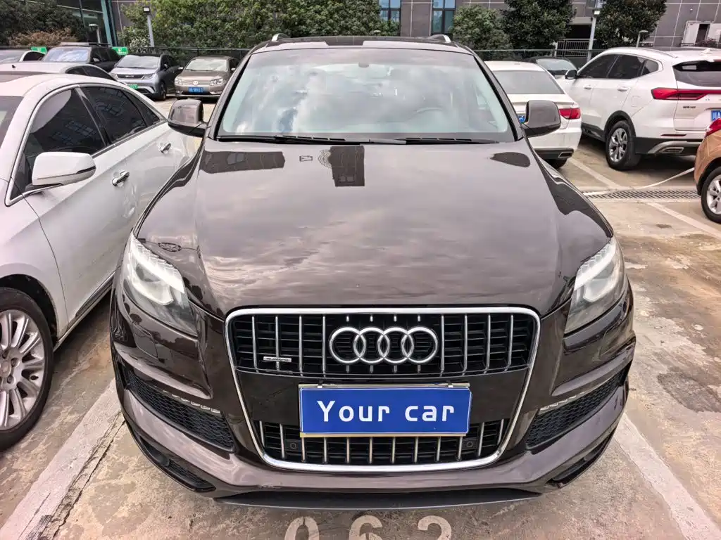 Фото 2 - Audi Q7