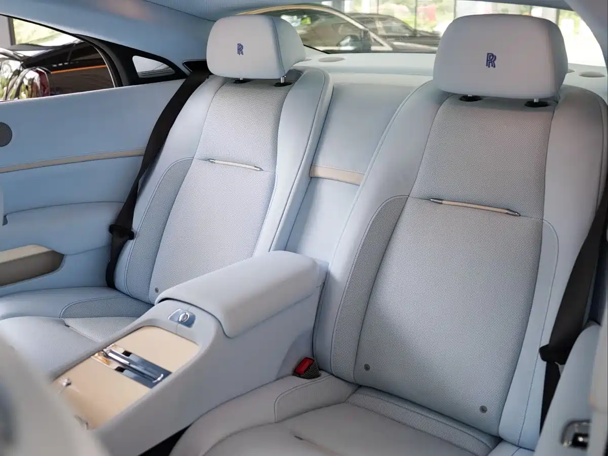 Фото 8 - Rolls-Royce Wraith