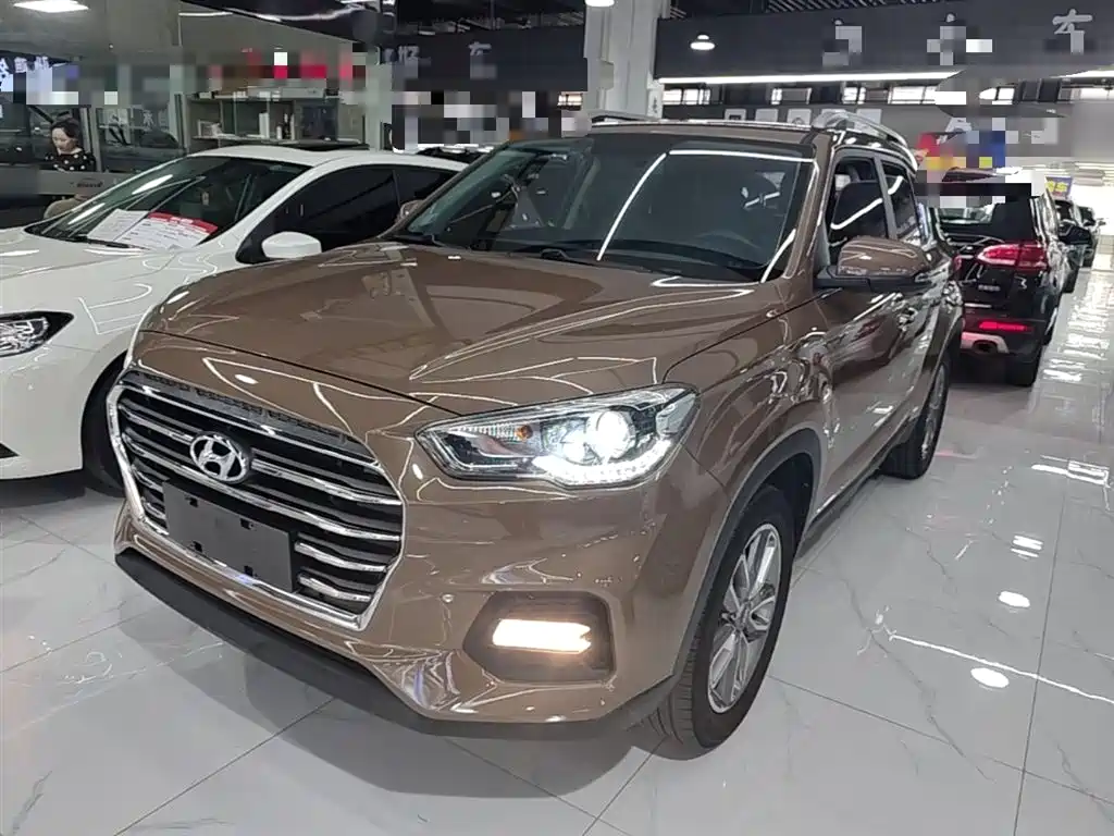 Hyundai Beijing Hyundai ix35 2018 2.0L Automatic 2WD Zhiyong·Enjoyment Edition фото 2