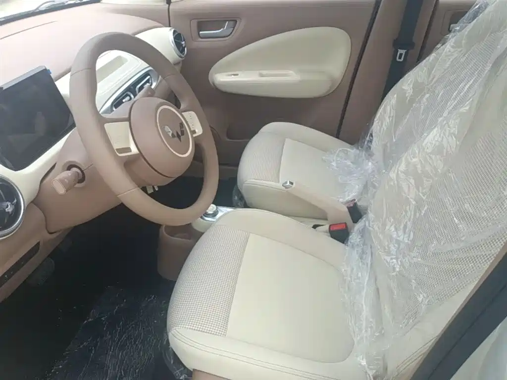 Wuling Motors Hongguang MINIEV 2026 2025 4-Door Advanced