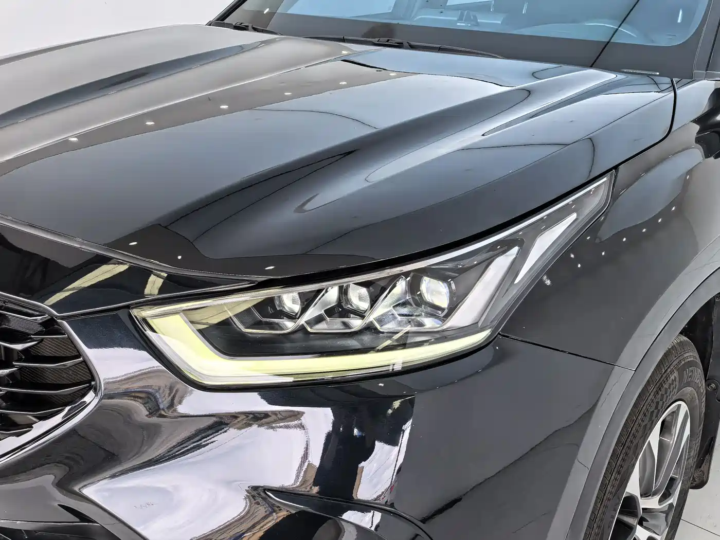 Toyota Crown Kluger 2022 2.5L HEV 4WD Elite Edition фото 4