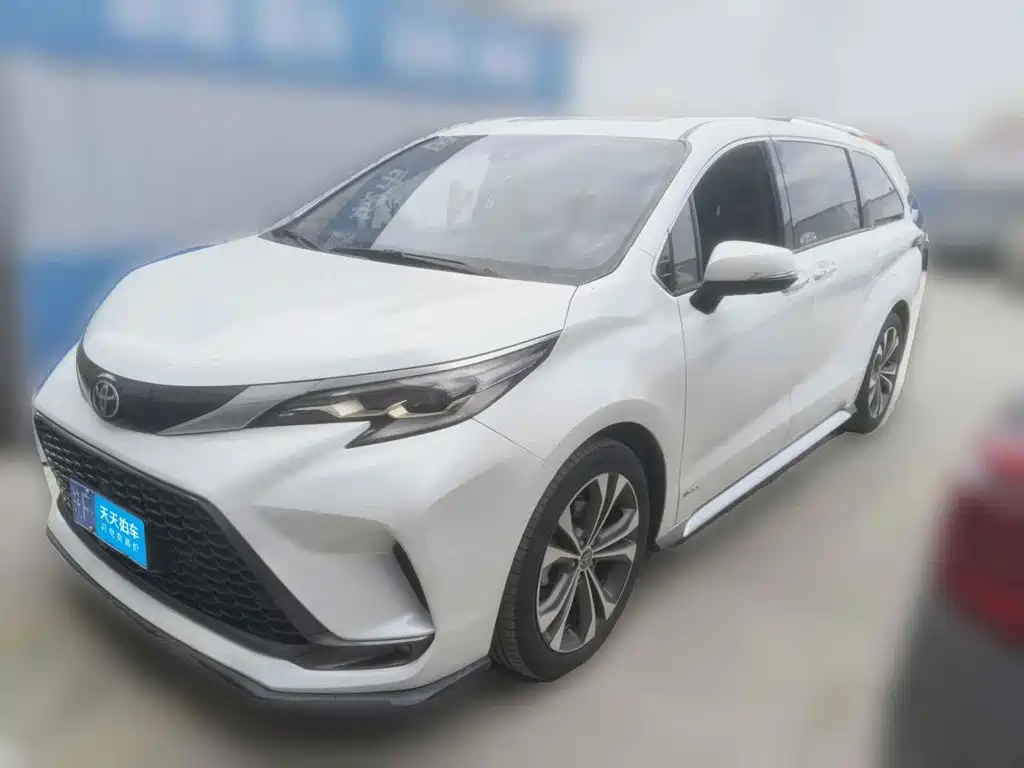 Toyota Granvia 2024 — пригон из Китая