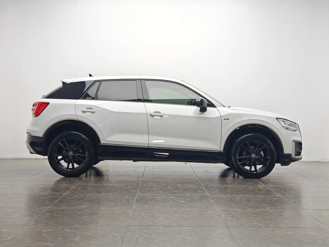 Audi Q2L 2020 35 TFSI Progressive Dynamic Model фото 11