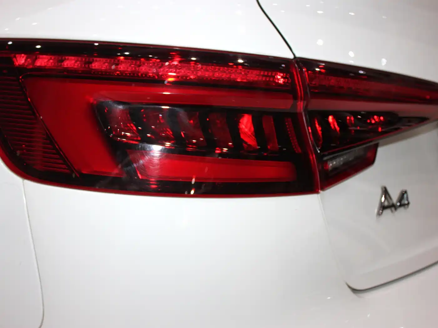 Audi A4L 2017 Plus 40 TFSI Fashion фото 8