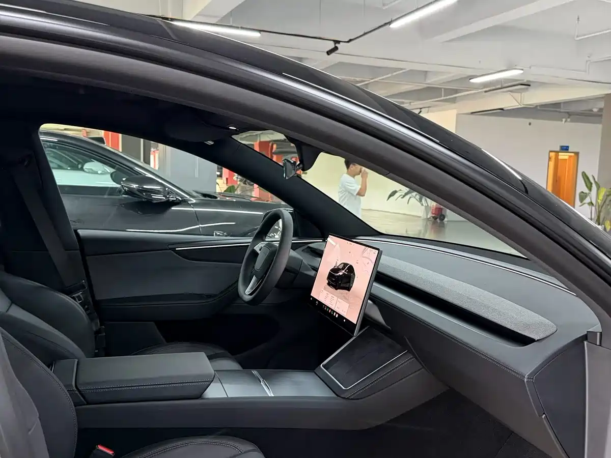 Tesla Model Y 2026 2026 Rear-Wheel Drive