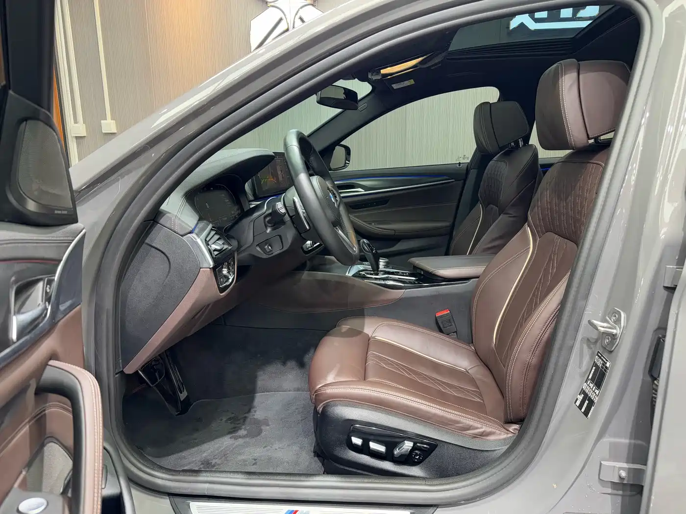 BMW 5 Series (Import) 2022 Facelift 540i Style Edition M Sport Package фото 5