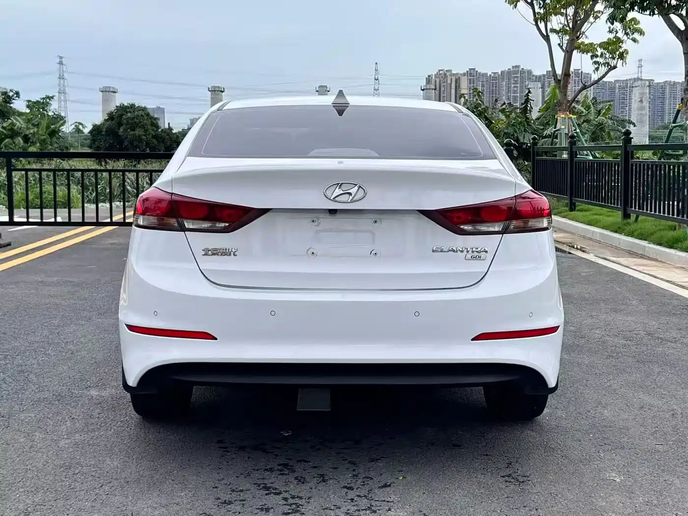 Hyundai Elantra 2016 Model 1.6L Automatic Smart Elite фото 5