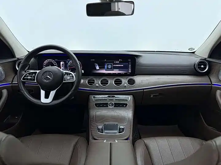 Mercedes-Benz E-Class 2019 Facelift E 300 L Luxury фото 3