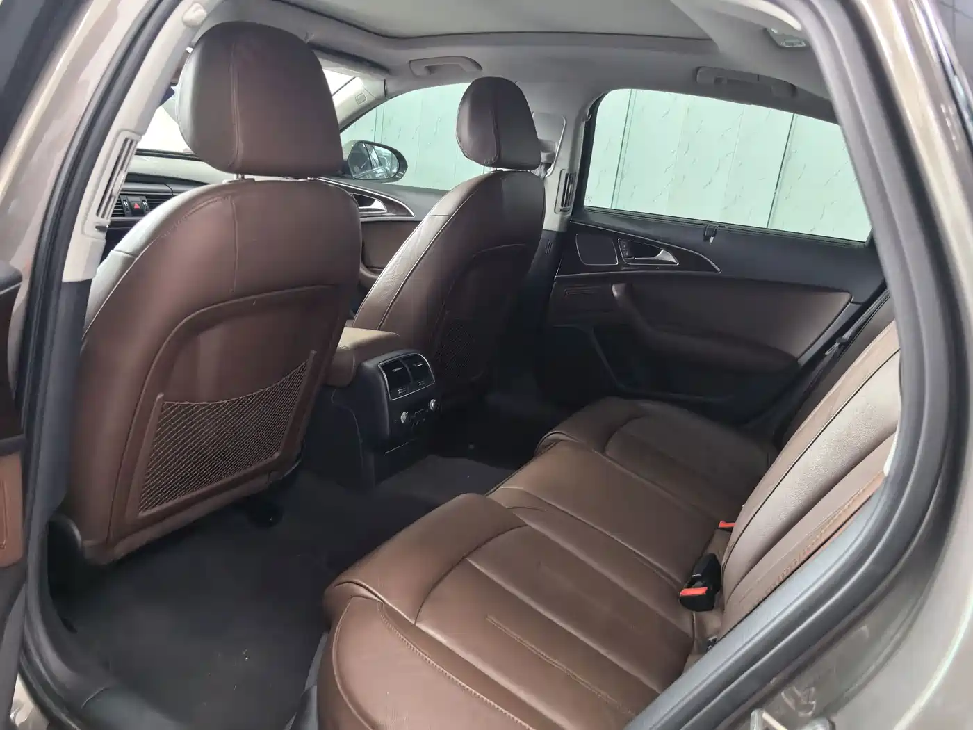 Фото 5 - Audi A6L