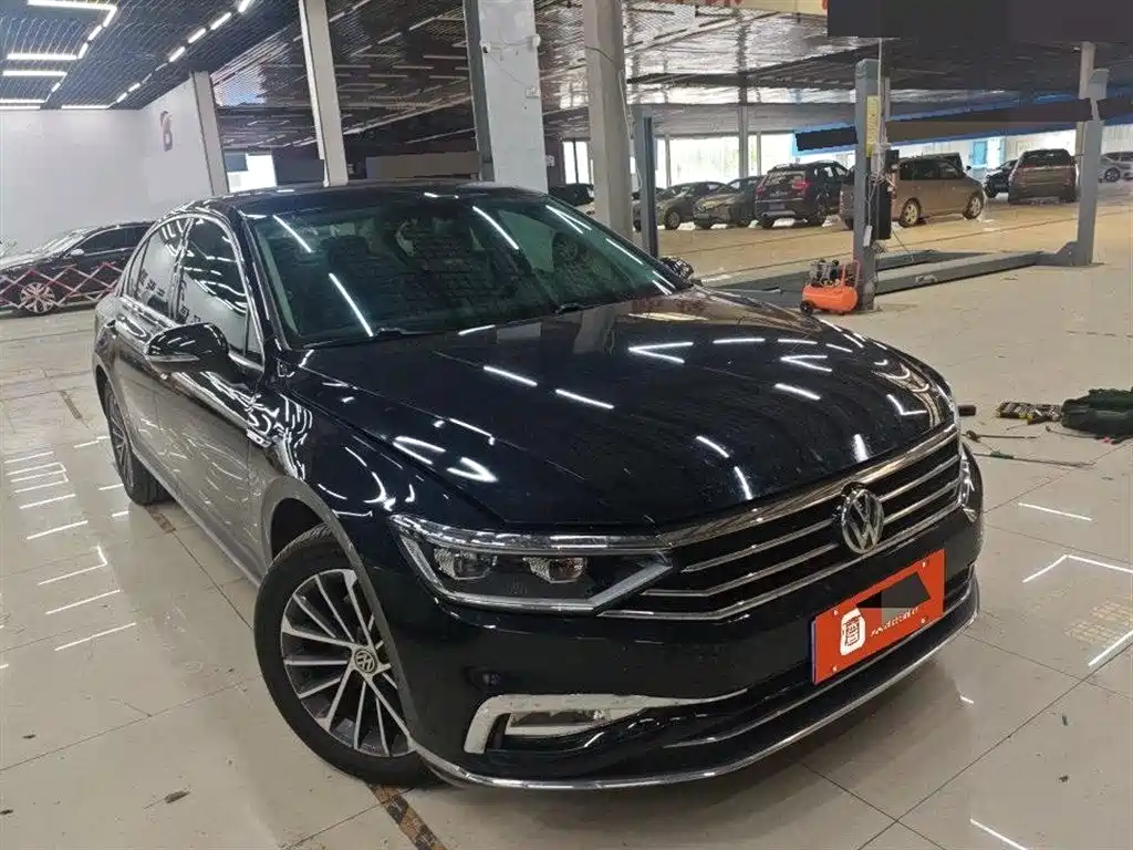 Volkswagen Magotan 2020 330TSI DSG Luxury фото 5