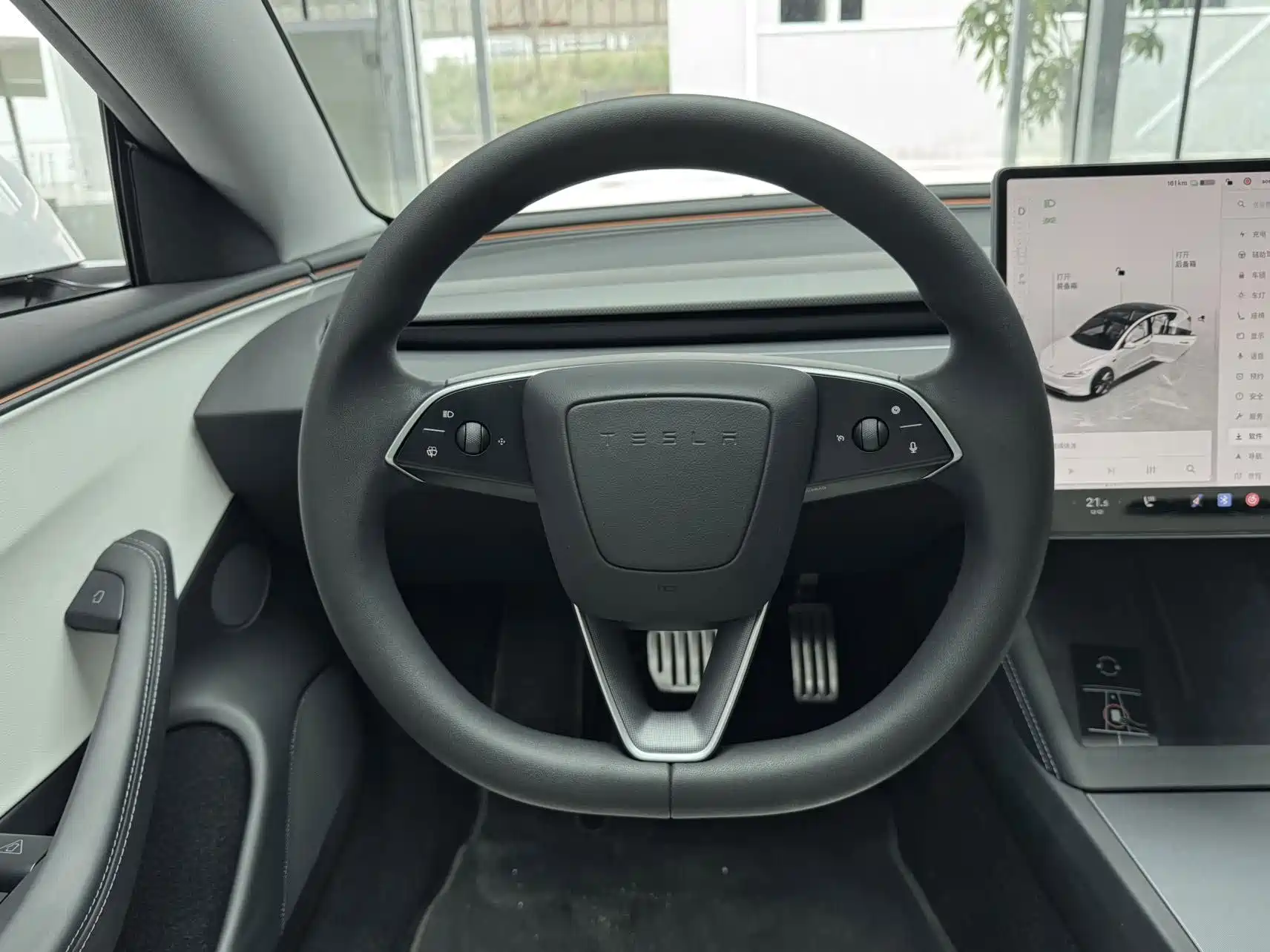 Photo 9 - Tesla Model 3