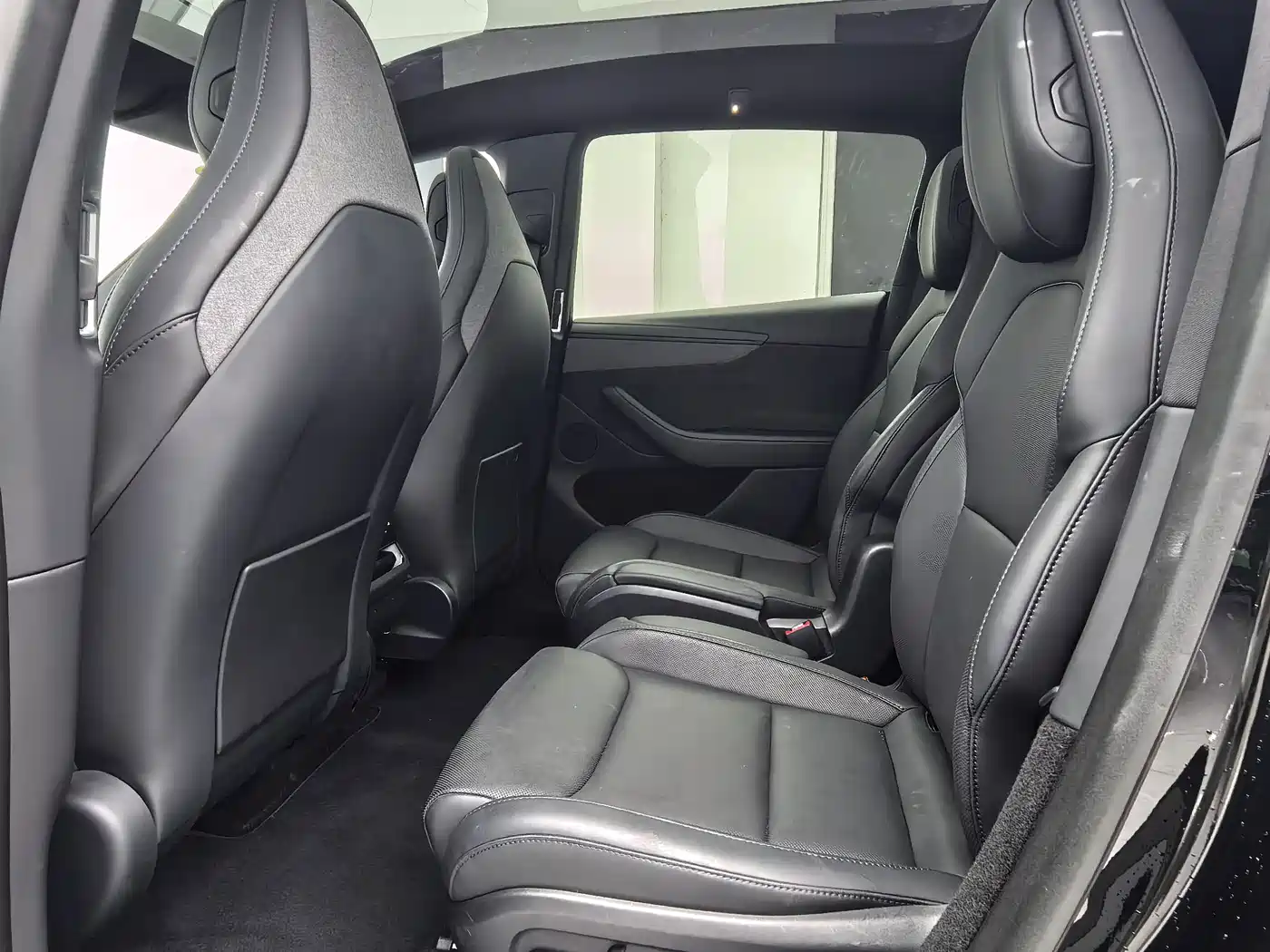 Tesla Model Y L 2025 2025 Facelift Long Range AWD