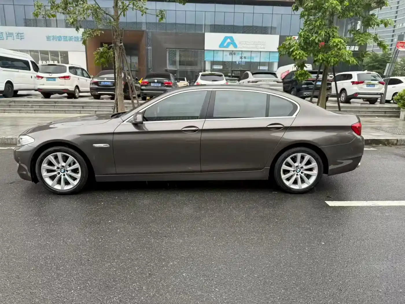 Фото 6 - BMW 5 Series
