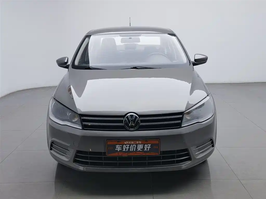 Volkswagen Jetta 2013 1.4L Manual Fashion фото 3