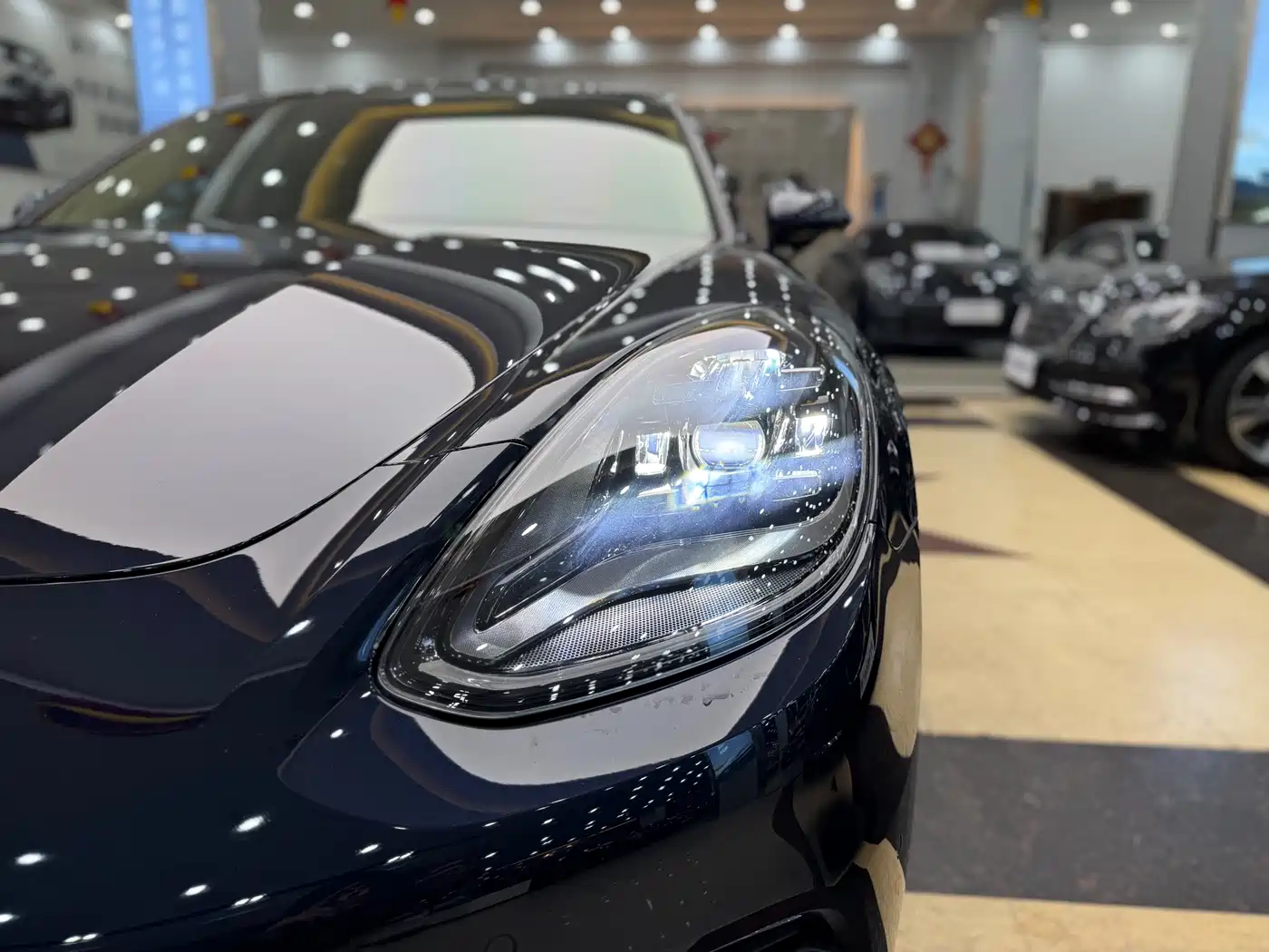 Porsche Panamera 2017 Panamera Executive Long Wheelbase 3.0T фото 23