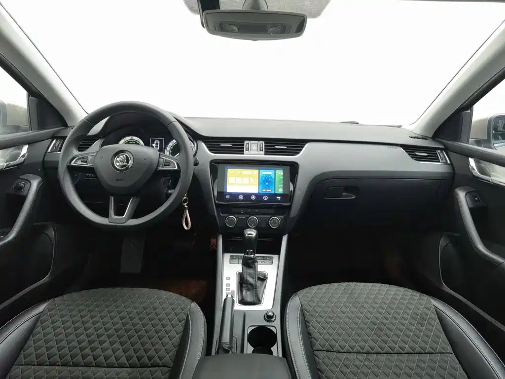 Photo 5 - Škoda Octavia