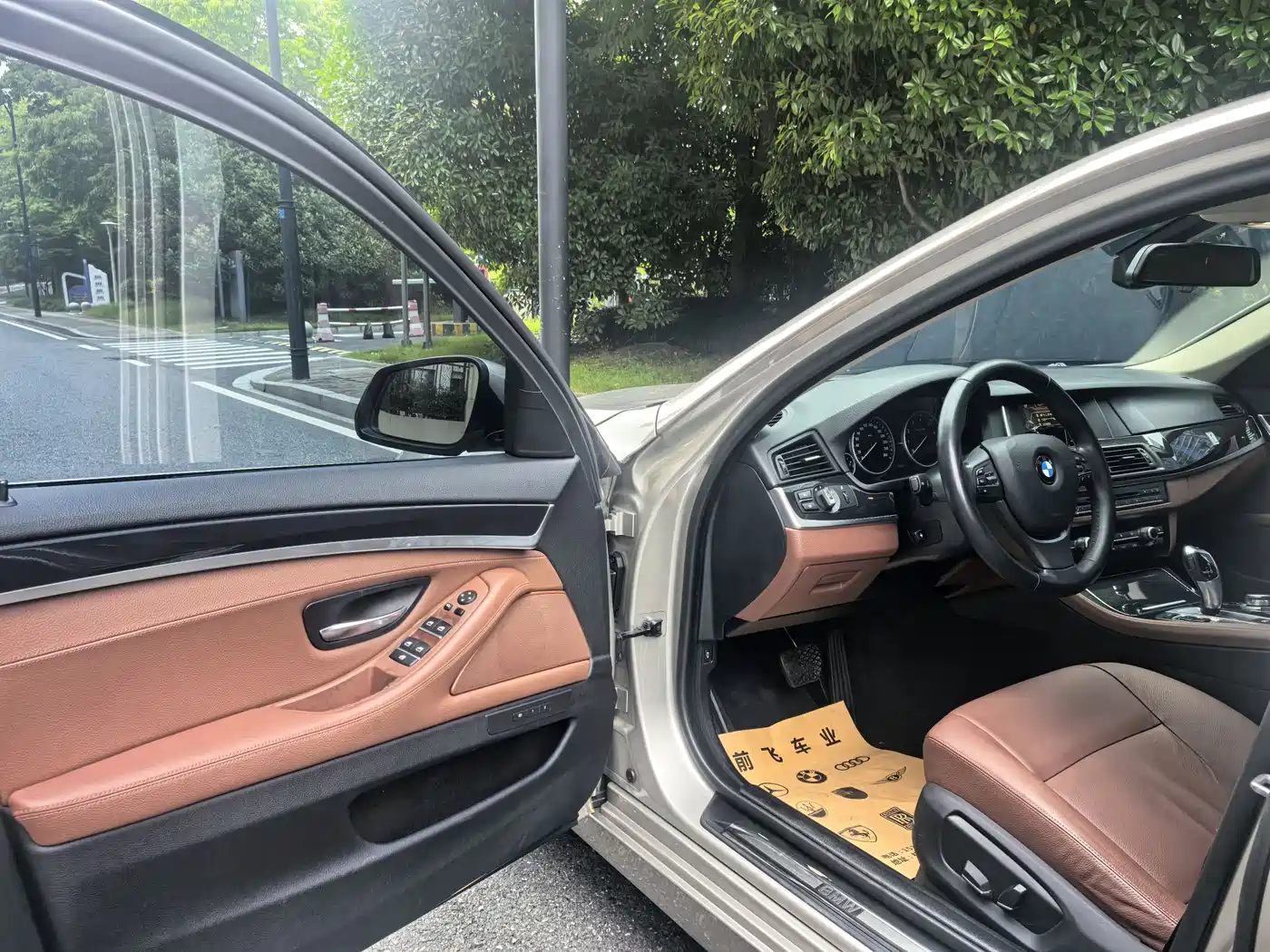 BMW 5 Series 2017 520Li Classic Edition фото 11