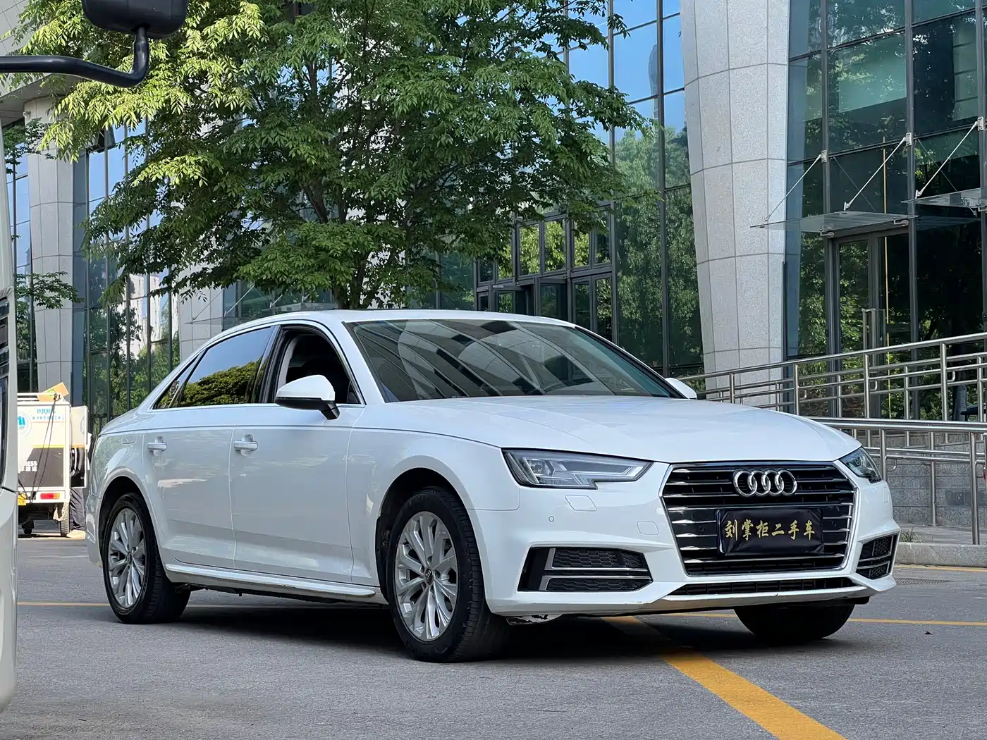 Audi A4L 2019 40 TFSI Progressive (China VI) фото 3