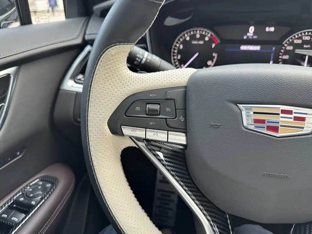 Cadillac XT6 2023 2022 2.0T 6-Seater 2WD Luxury Edition