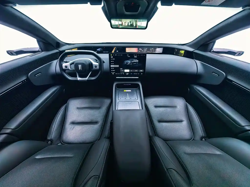 Avatr 12 2025 Master Pure Electric AWD фото 7