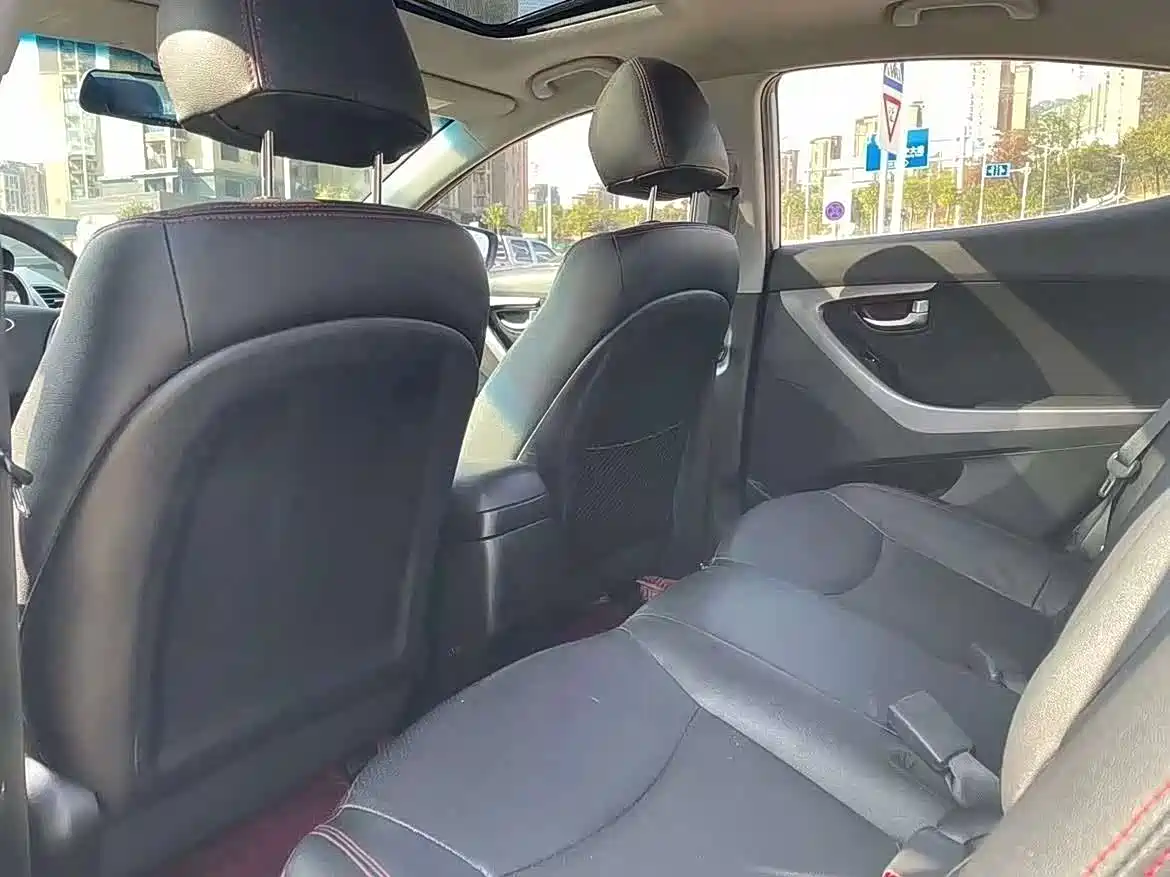 Hyundai Langdong 2016 1.6L Automatic Smart Edition фото 9