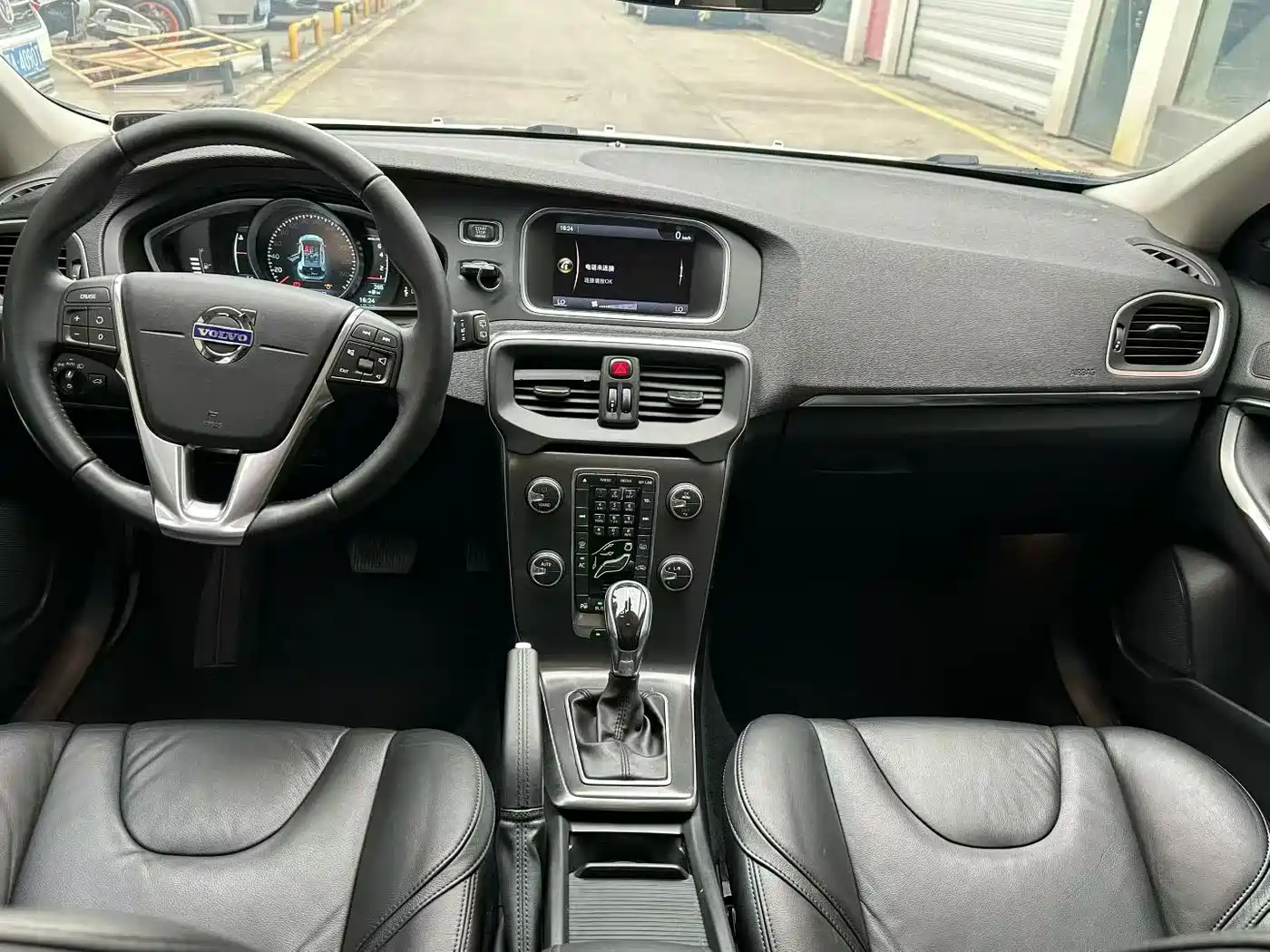 Volvo V40 2014 2014 2.0T Zhiya Edition