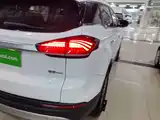 صورة 8 - Geely Atlas