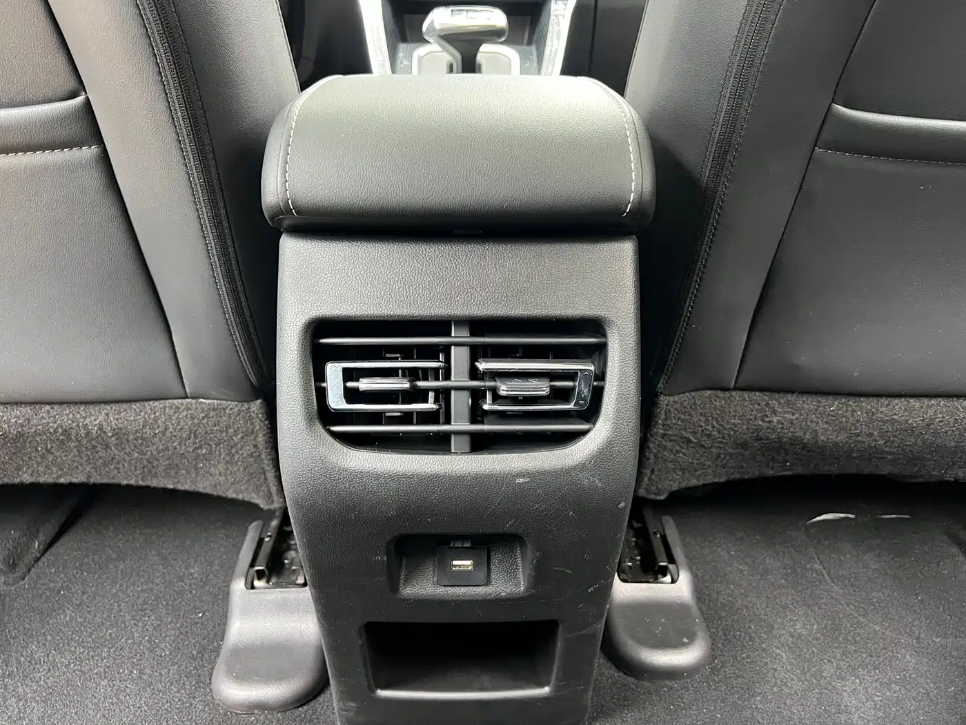 Фото 17 - Haval M6