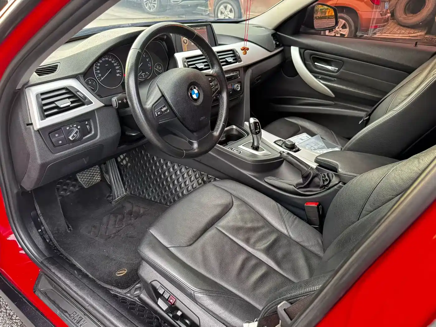 Фото 4 - BMW 3 Series