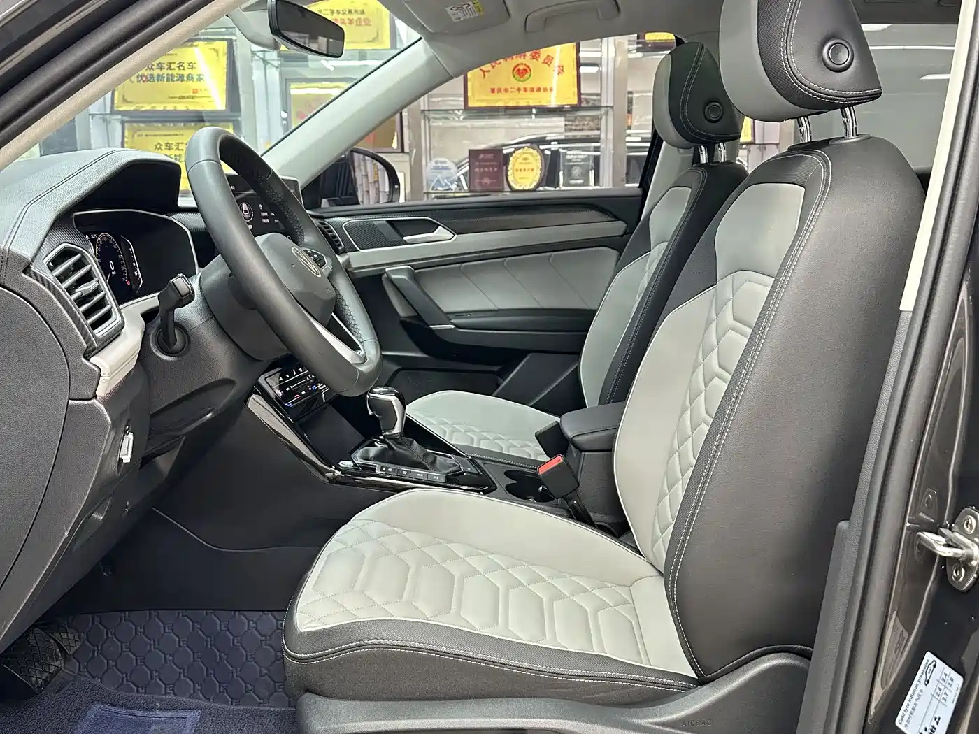 Volkswagen Tayron 2024 2024 330TSI 2WD Luxury Plus Advanced