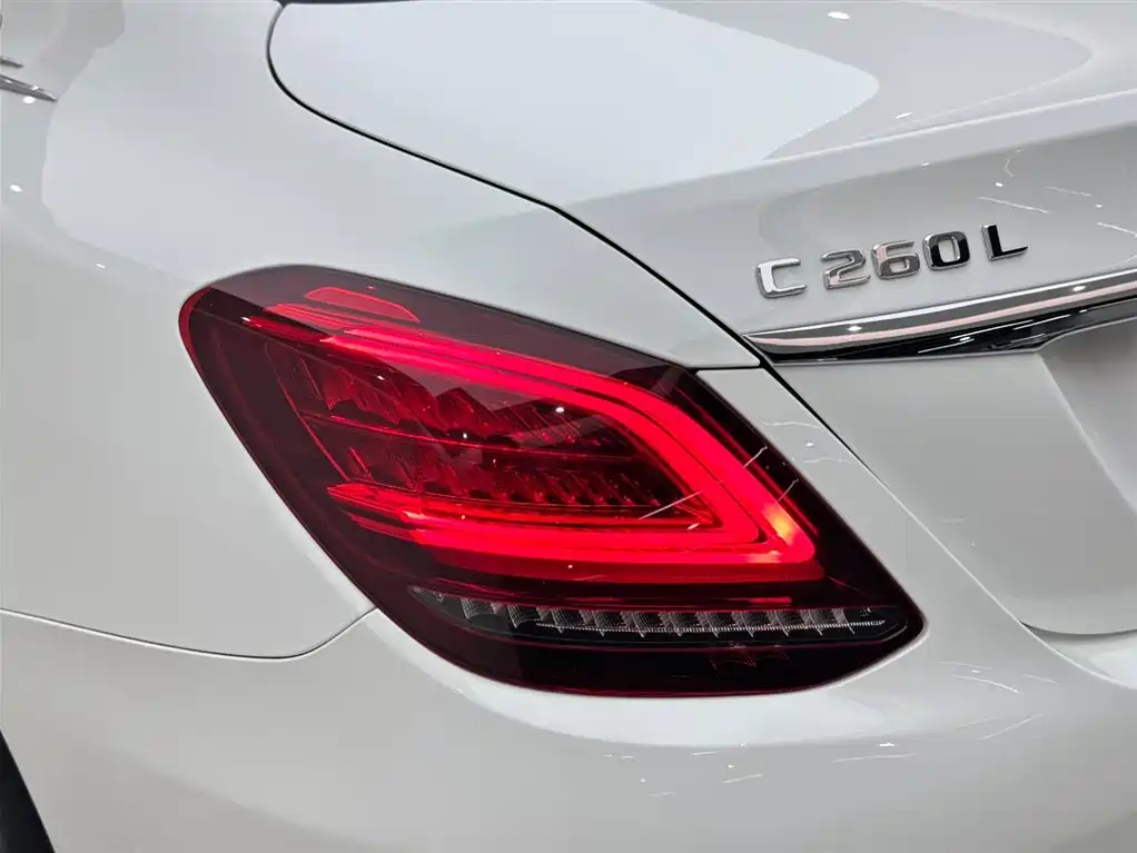 Mercedes-Benz C-Class 2019 Facelift C 260 L Sport фото 20