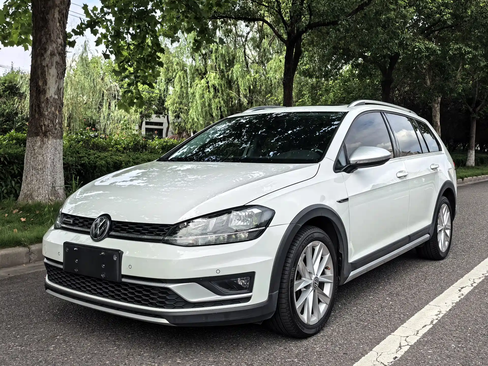 صورة 1 - Volkswagen Golf (Import)