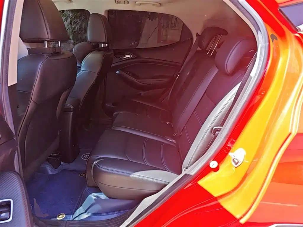 BYD Yuan New Energy 2019 EV360 Smart Connect Premium Edition фото 17
