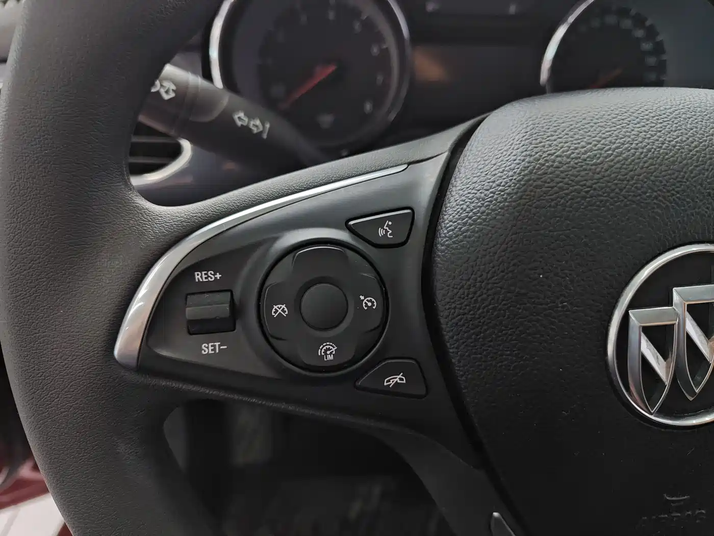 Buick Verano 2016 Hatchback 15S Automatic Leading фото 17