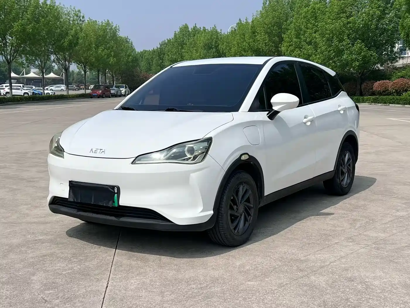 Nezha Auto Nezha V 2021 Standard Range Entertainment Edition