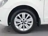Photo 17 - Volkswagen Jetta