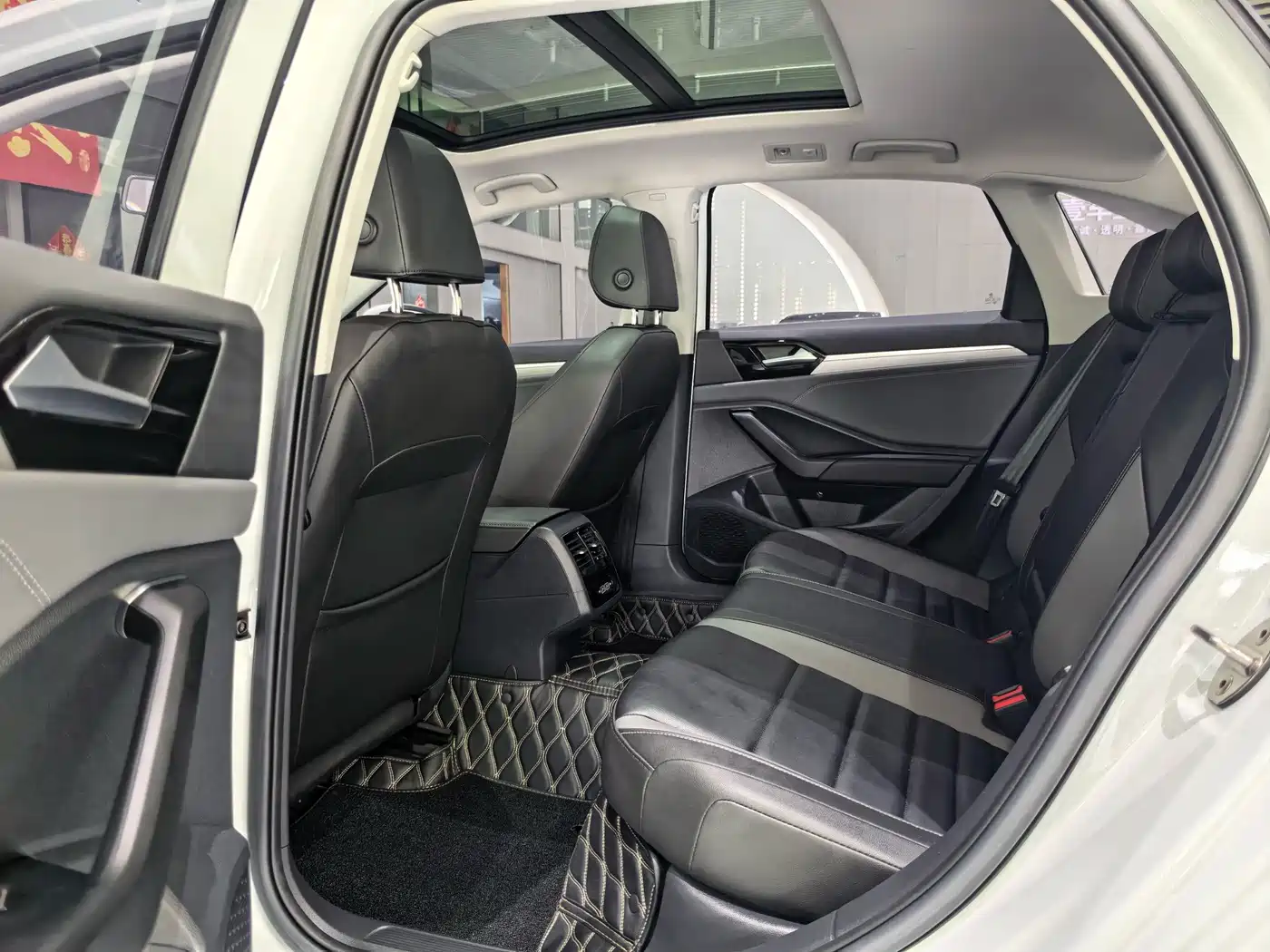 Volkswagen Sagitar, миниатюра 6