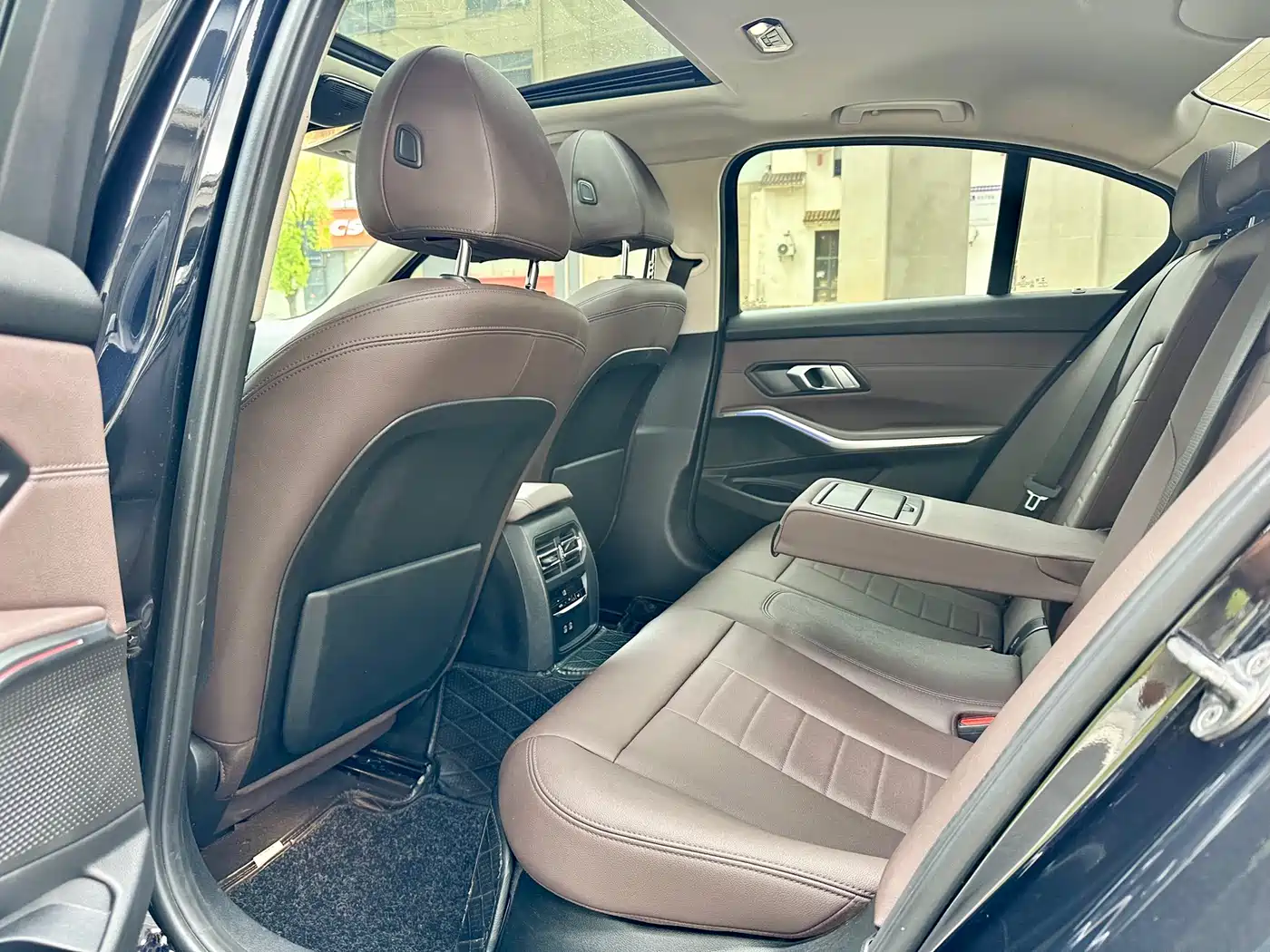 BMW 3-SERIES