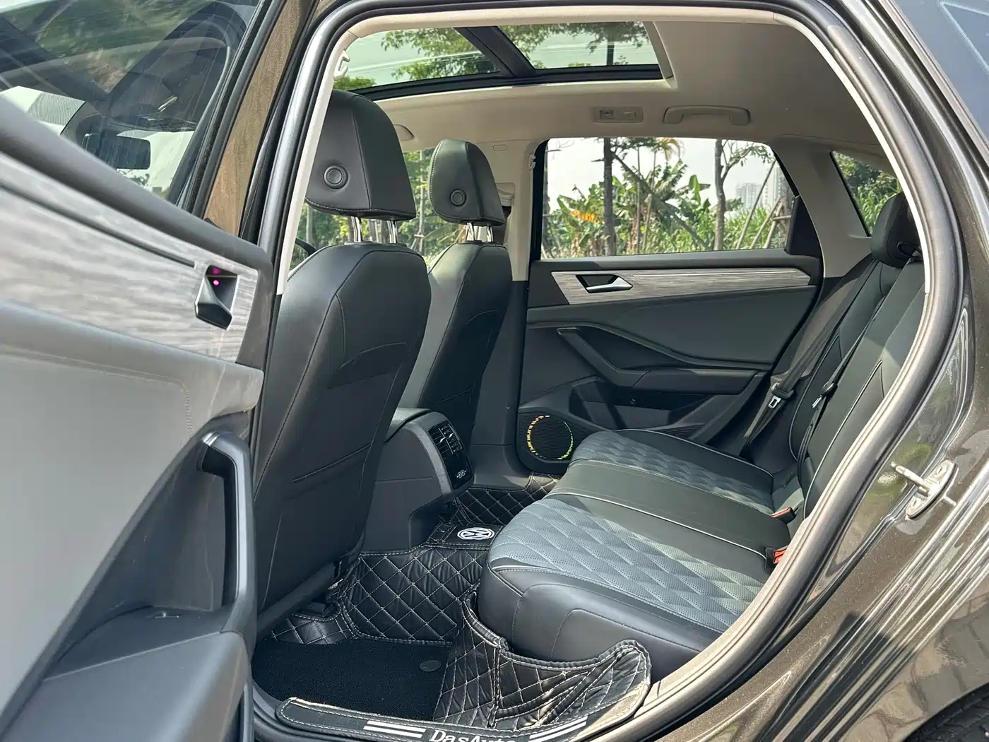 Volkswagen Sagitar 2023 300TSI DSG Surpassing Edition фото 6