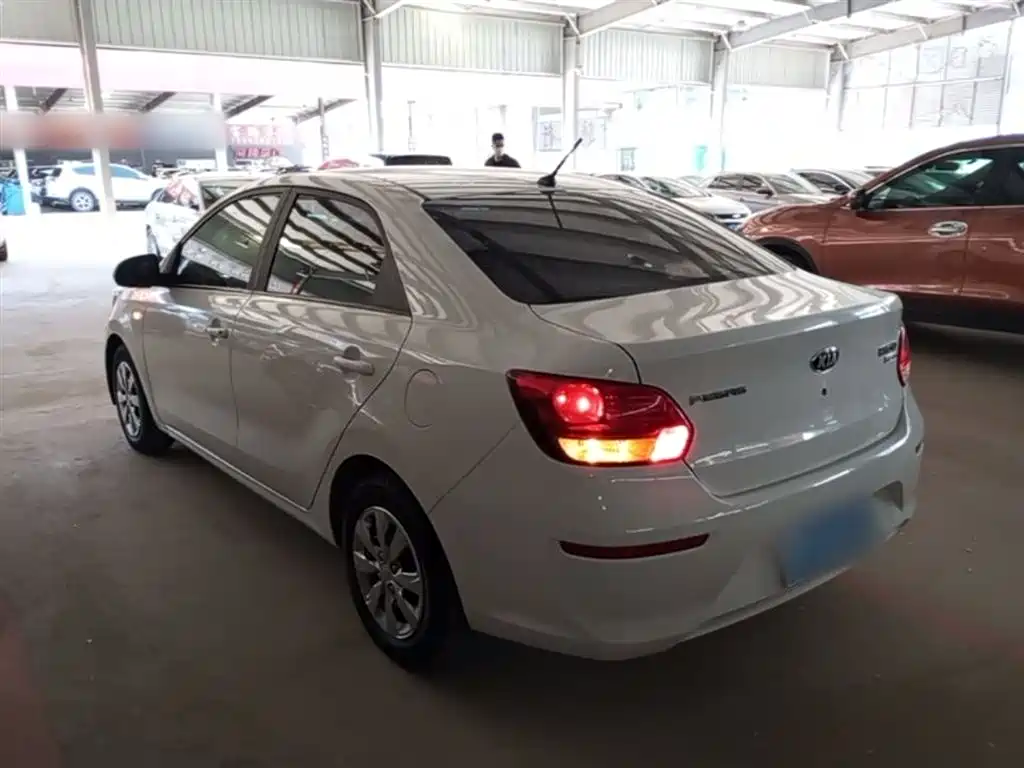 Kia Huan Chi 2017 1.4L Manual Smart Fashion фото 5