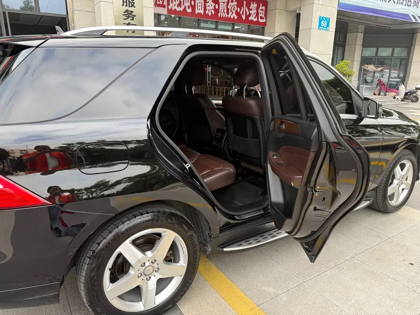 Mercedes-Benz M-Class 2015 ML 400 4MATIC Luxury фото 18